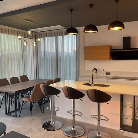 Luxury With Stunning Sea View And Spectacular Sunsets فيلة